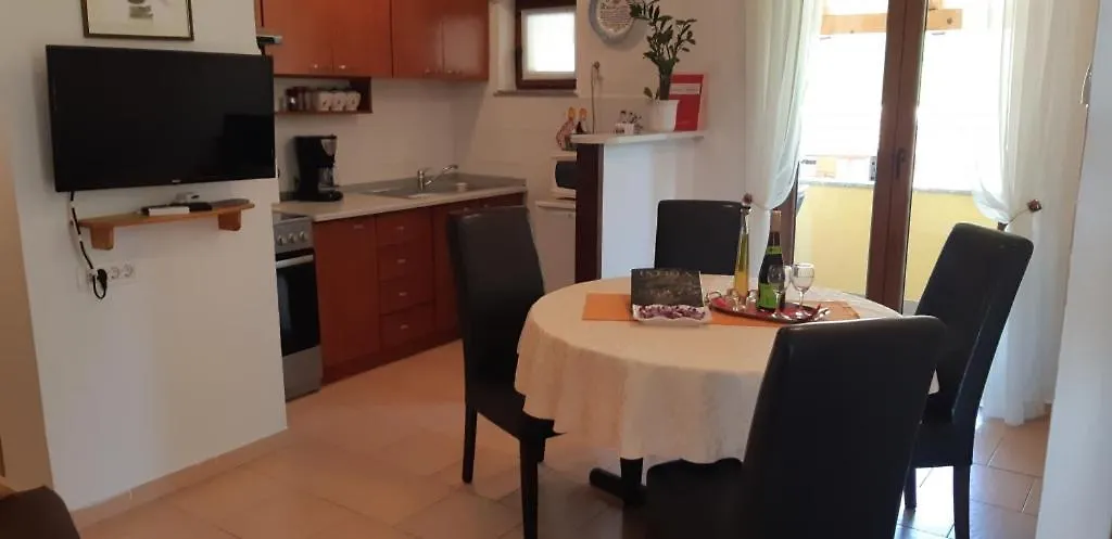 Apartment In Roc With Balcony, Air Conditioning, Wifi, Washing Machine